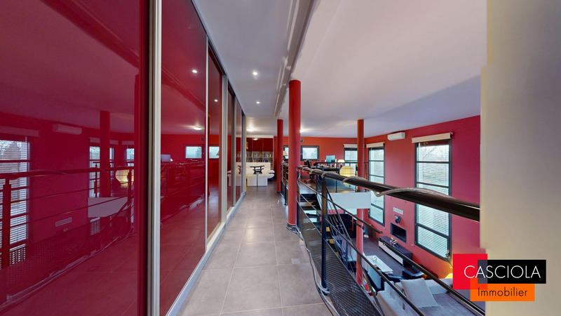 Maison - 200 m² - 6 pièces