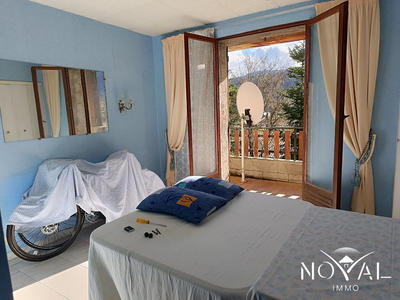 Maison - 92 m² - 4 pièces