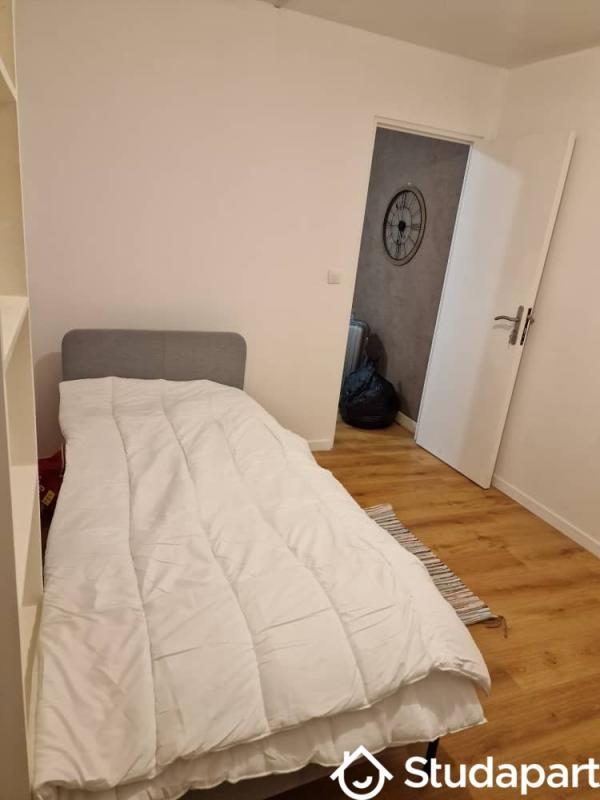 Chambre - 10 m² - 1 pièce