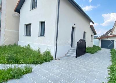 Maison - 101 m² - 5 pièces