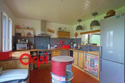 Maison - 136 m² - 4 pièces