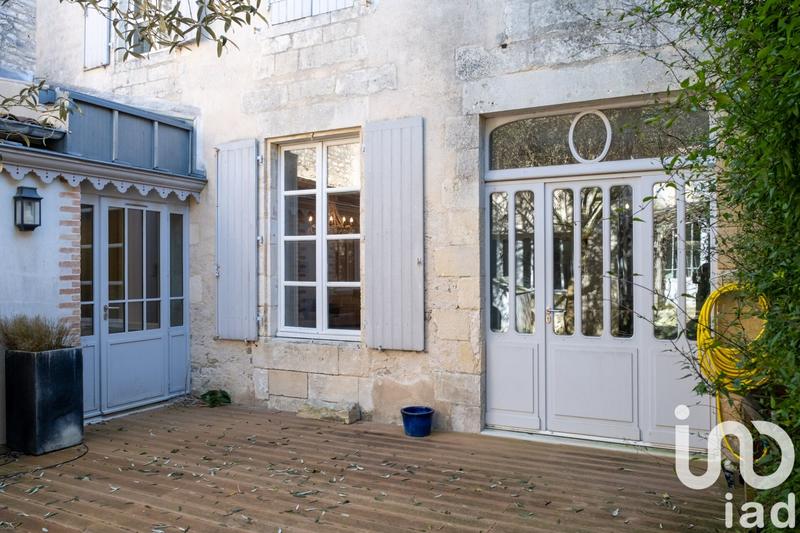 Maison - 422 m² - 10 pièces