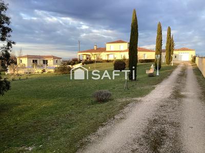 Maison de maîtres - 222 m² - 8 pièces