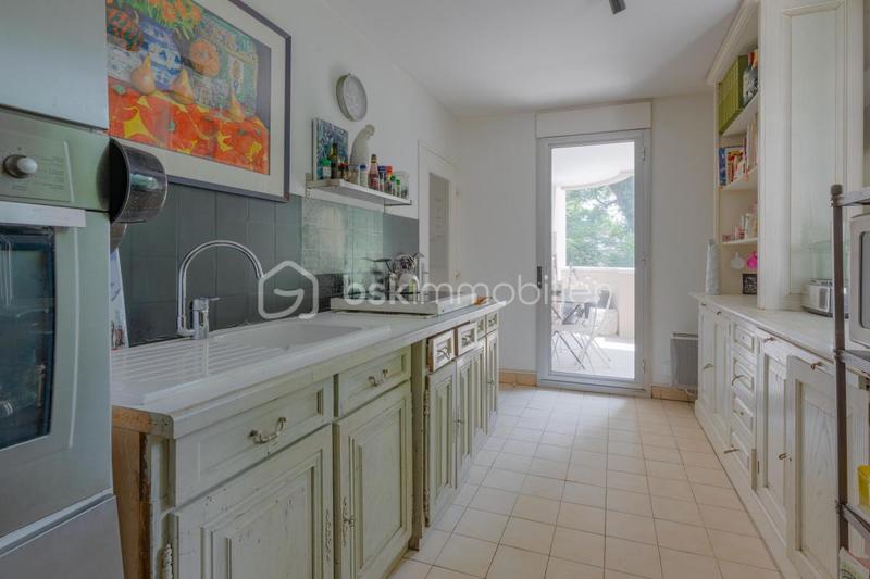 Appartement - 93 m² - 4 pièces