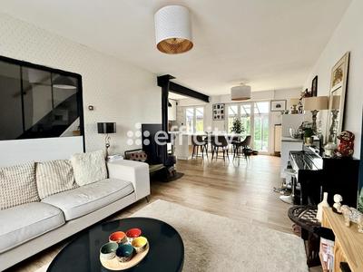 Maison - 91 m² - 5 pièces