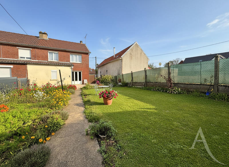 Maison - 100 m² - 6 pièces