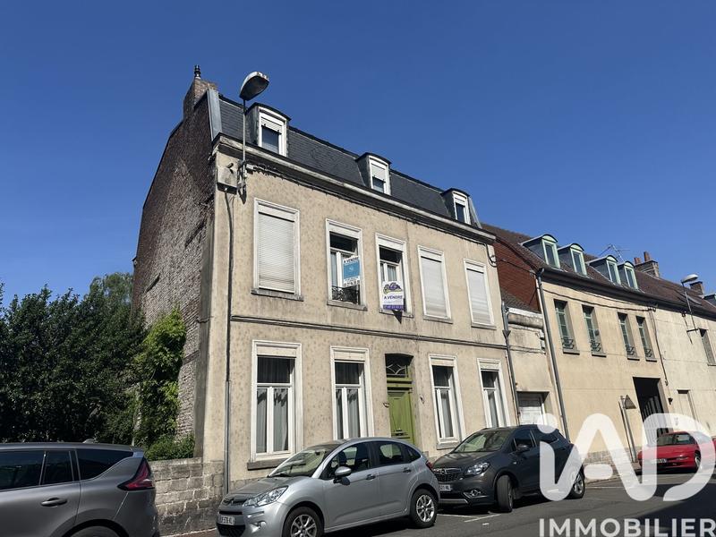 Maison de ville - 200 m² - 8 pièces