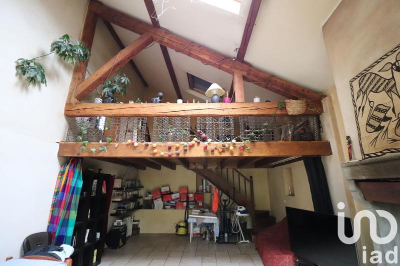 Maison - 220 m² - 11 pièces