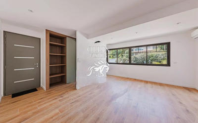 Villa - 270 m² - 7 pièces