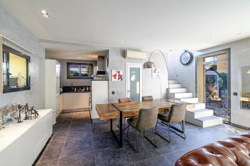 Maison - 94 m² - 3 pièces