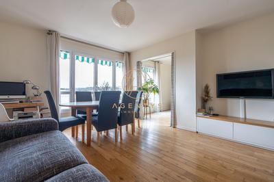 Appartement - 79 m² - 4 pièces