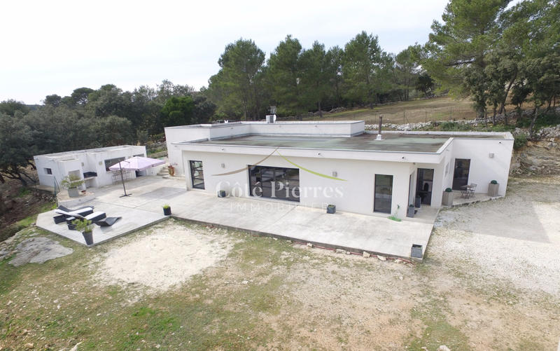 Villa - 210 m² - 6 pièces