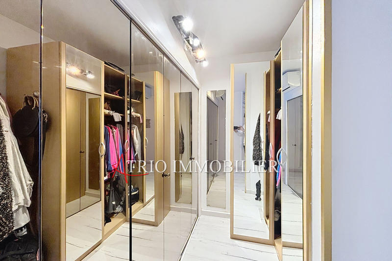 Villa - 276 m² - 5 pièces