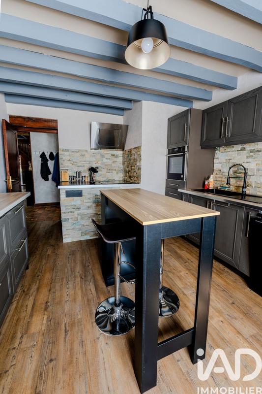 Maison - 250 m² - 9 pièces