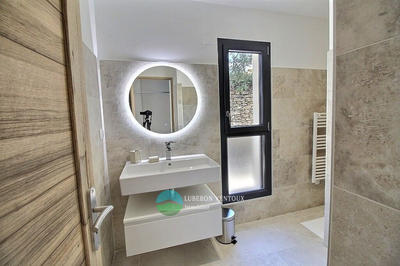 Maison - 185 m² - 6 pièces