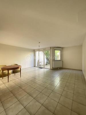 Maison - 101 m² - 6 pièces