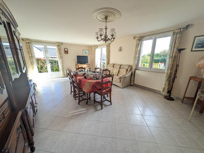 Maison - 102 m² - 4 pièces