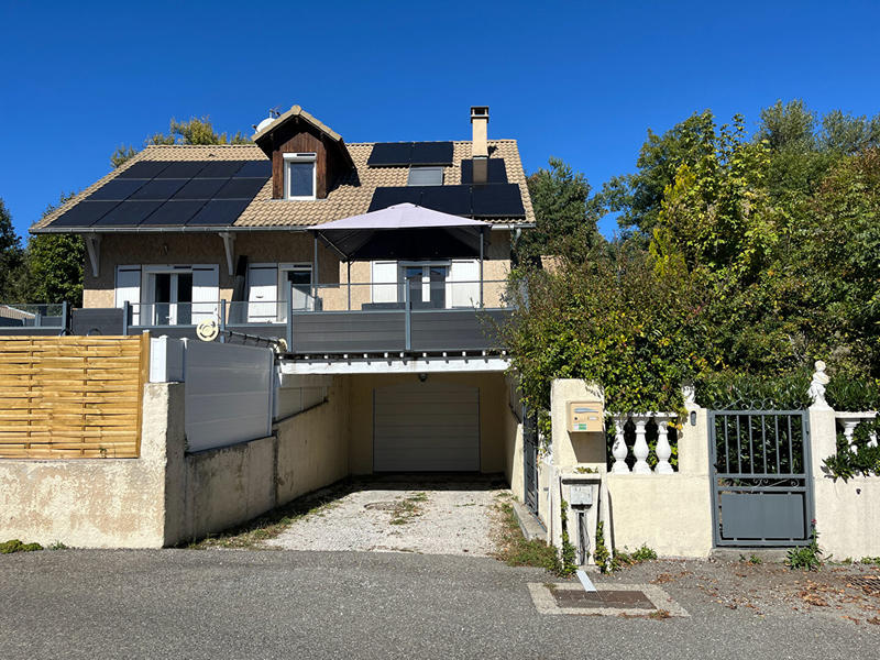 Maison - 101 m² - 5 pièces