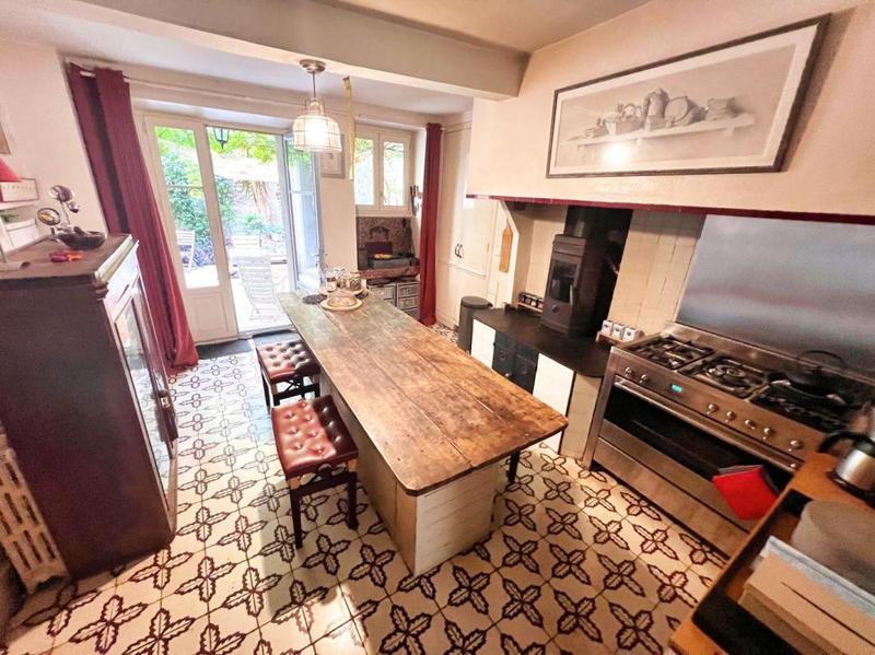 Maison de village - 207 m² - 8 pièces