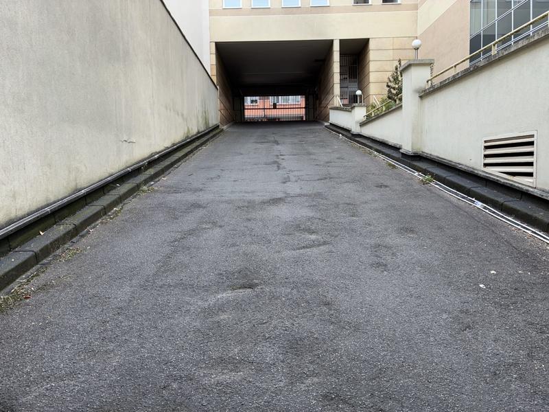 Parking / Garage - 13 m²