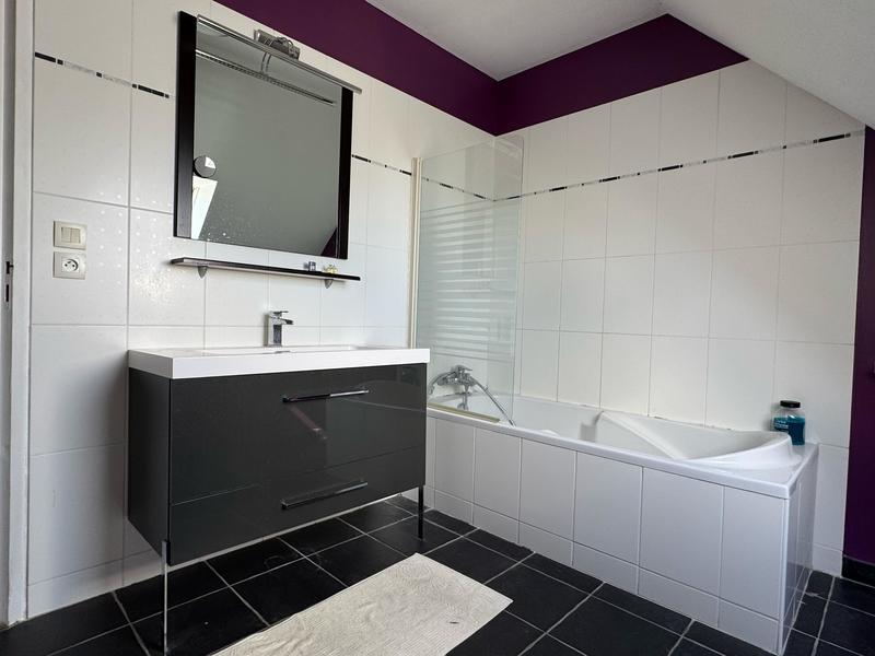 Maison - 135 m² - 6 pièces