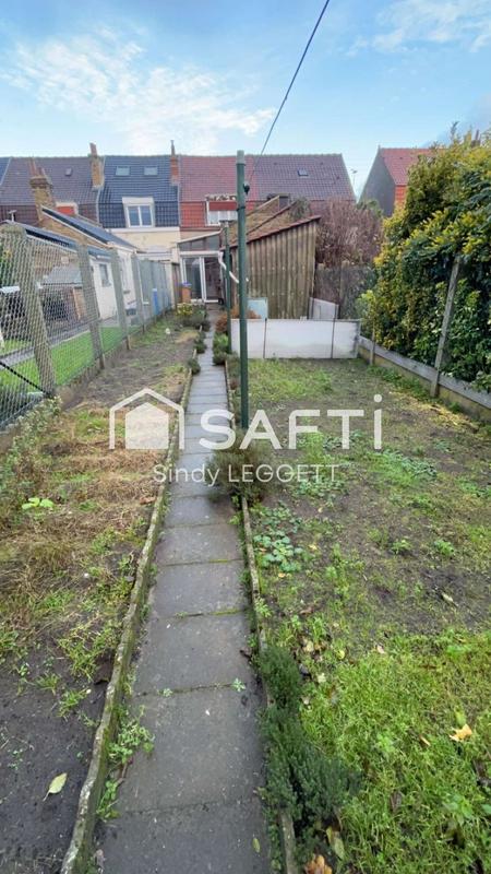 Maison - 80 m² - 4 pièces