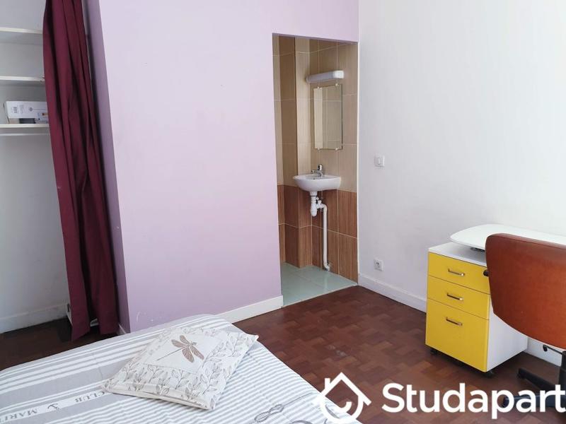 Chambre - 9 m² - 1 pièce