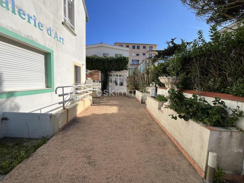 Immeuble - 348 m² - 11 pièces