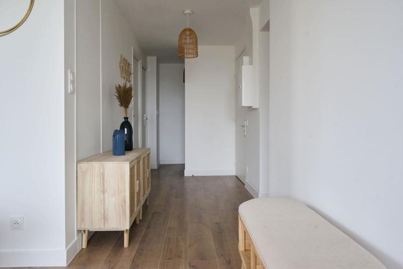 Appartement - 85 m² - 5 pièces