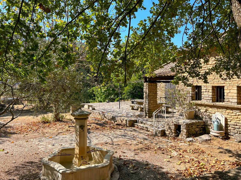 Maison - 250 m² - 10 pièces