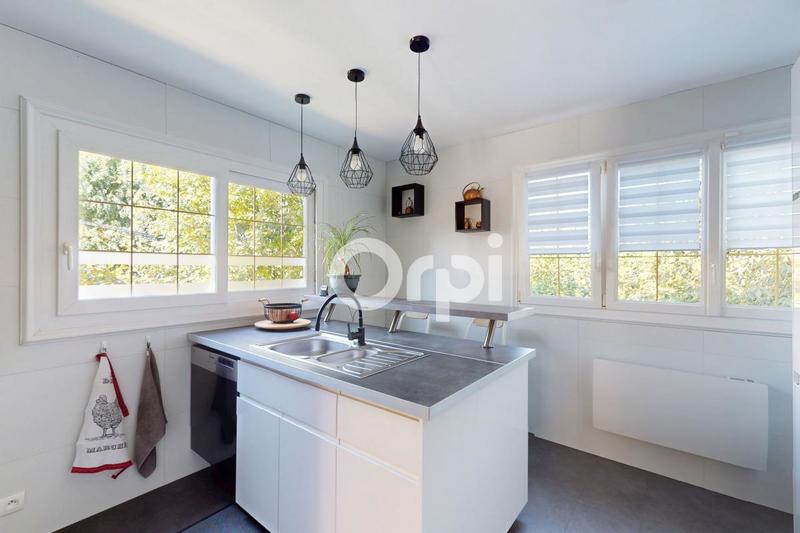 Maison - 197 m² - 6 pièces