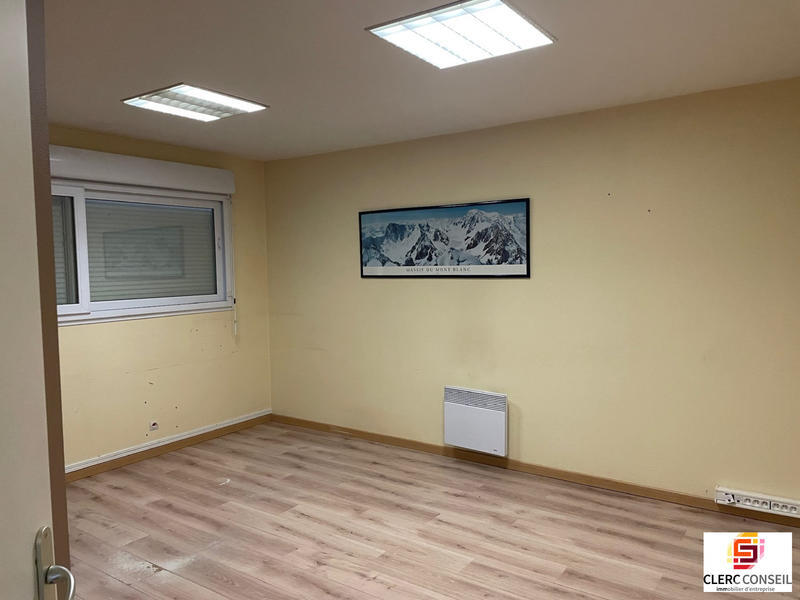 Local d'activités - 780 m²