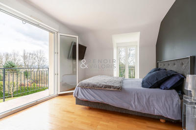 Maison - 269 m² - 7 pièces