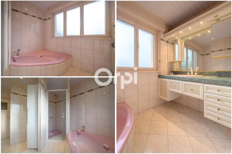 Maison - 226 m² - 8 pièces