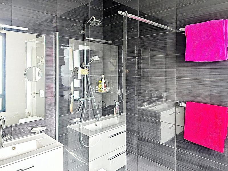 Appartement - 210 m² - 6 pièces