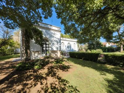 Propriété - 190 m² - 6 pièces