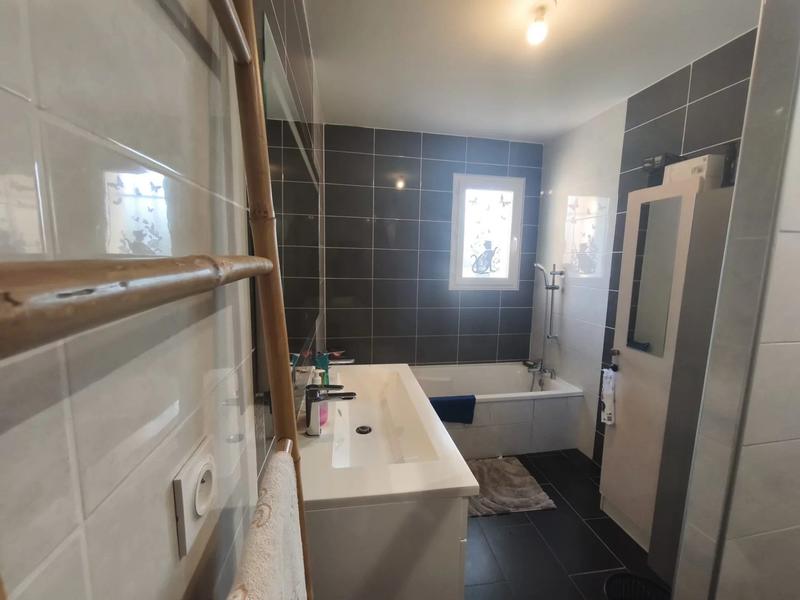 Maison - 97 m² - 4 pièces