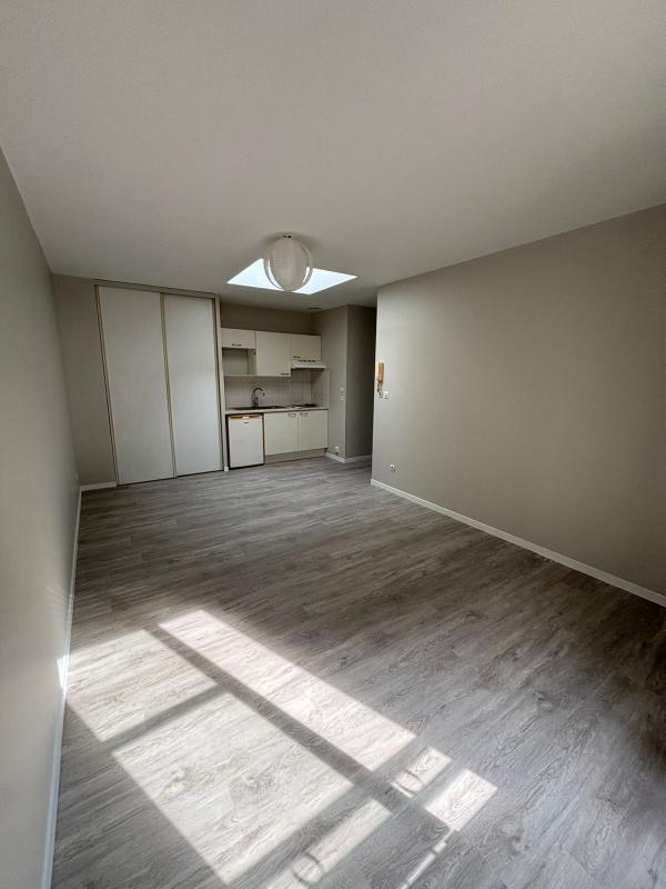 Studio - 28 m² - 1 pièce