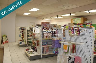 Local commercial - 840 m² - 3 pièces