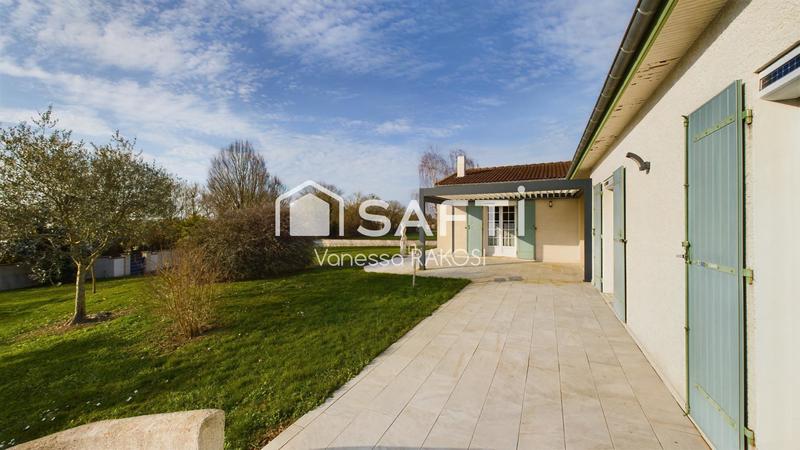 Maison - 360 m² - 8 pièces