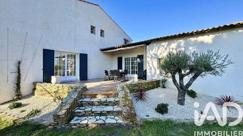 Maison - 188 m² - 6 pièces