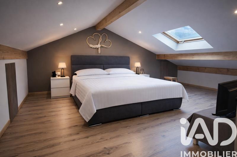 Maison de village - 220 m² - 7 pièces