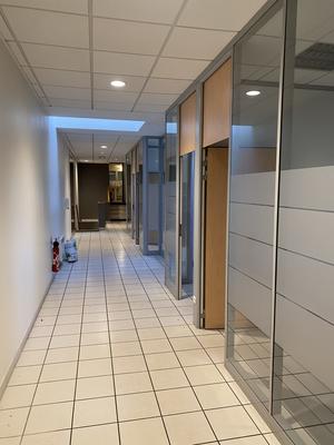 Local commercial - 207 m² - 4 pièces