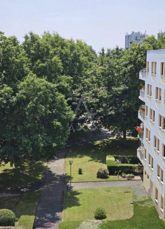 Appartement - 94 m² - 5 pièces