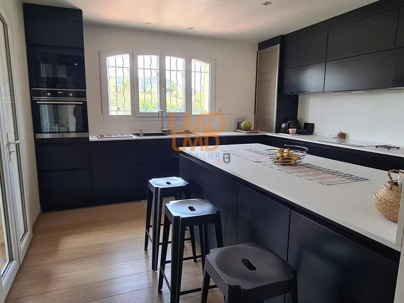 Maison - 155 m² - 7 pièces