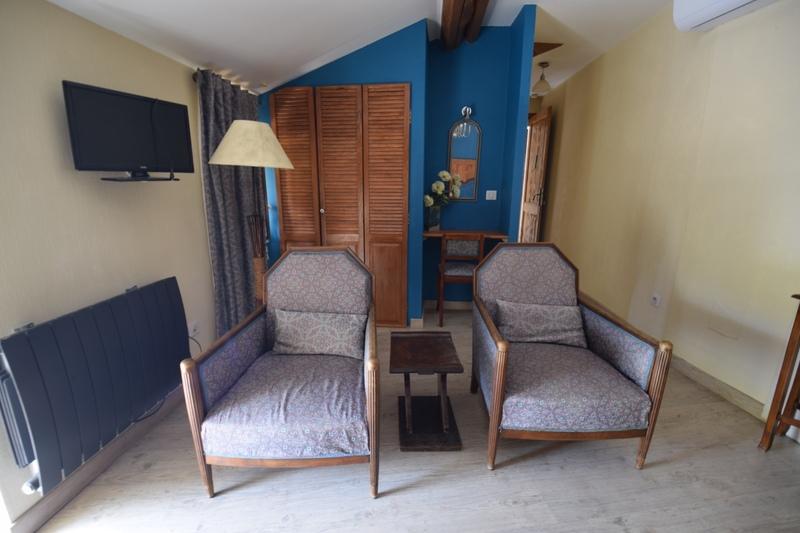 Propriété - 660 m² - 22 pièces