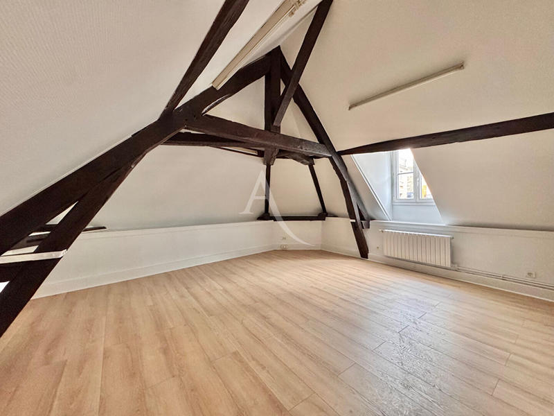 Local commercial - 220 m²