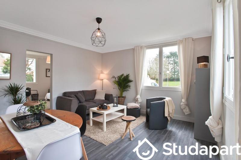 Chambre - 9 m² - 1 pièce