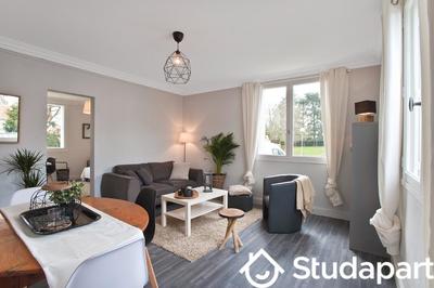 Chambre - 9 m² - 1 pièce