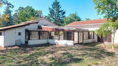 Maison - 268 m² - 7 pièces